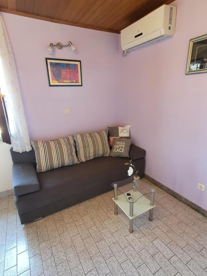 Apartmani Daria & Jure Traù Esterno foto