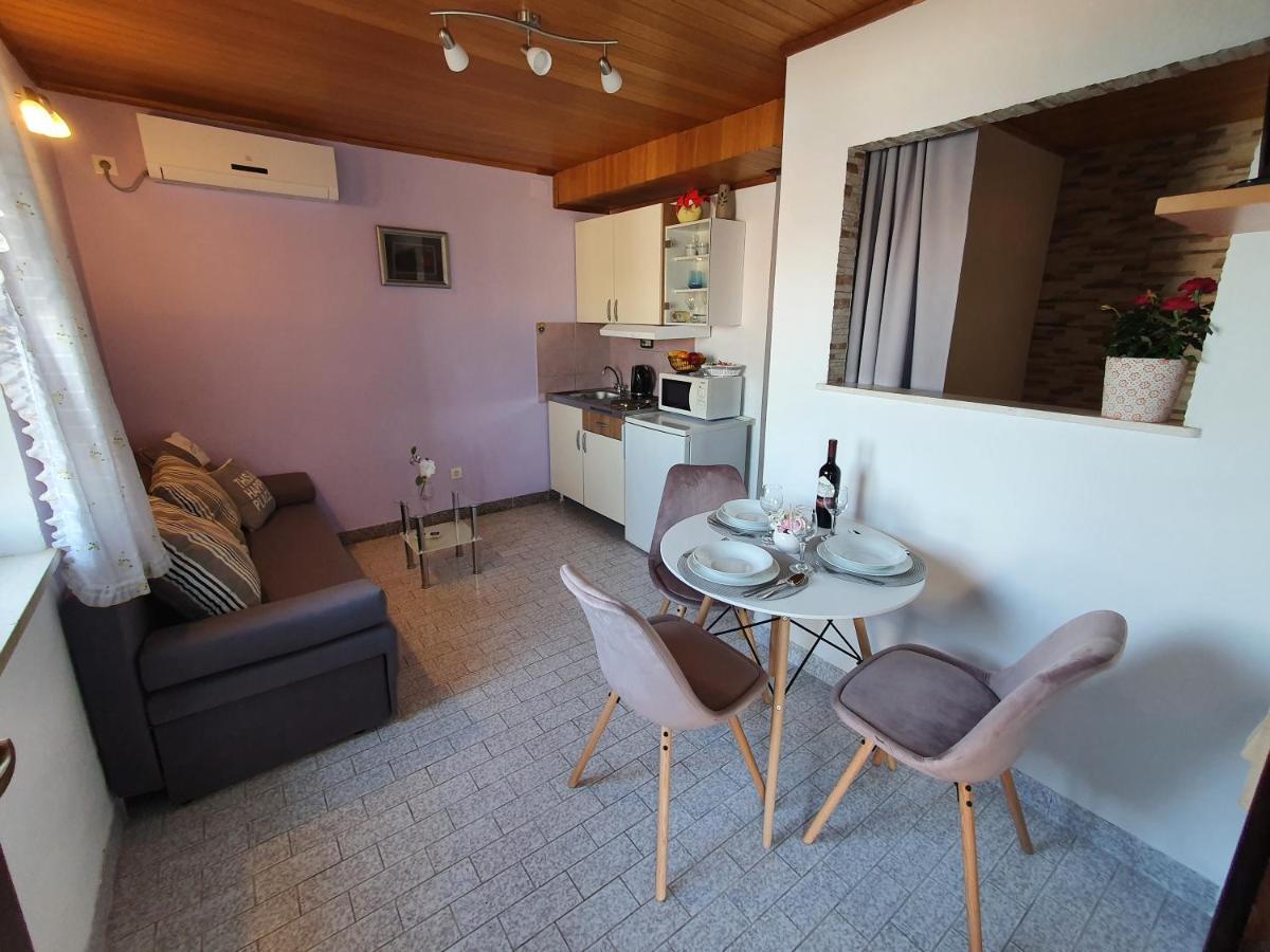 Apartmani Daria & Jure Traù Esterno foto