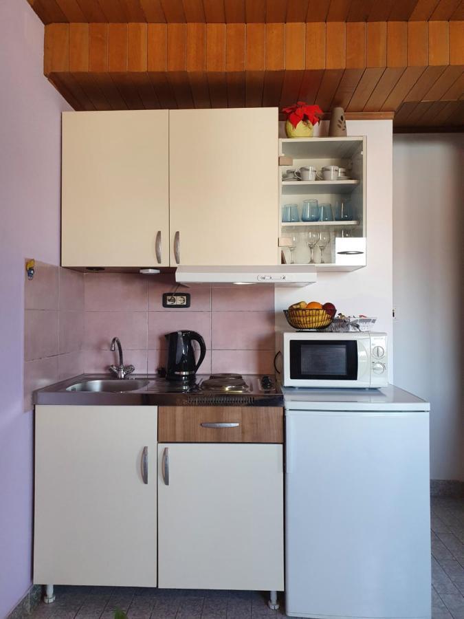 Apartmani Daria & Jure Traù Esterno foto